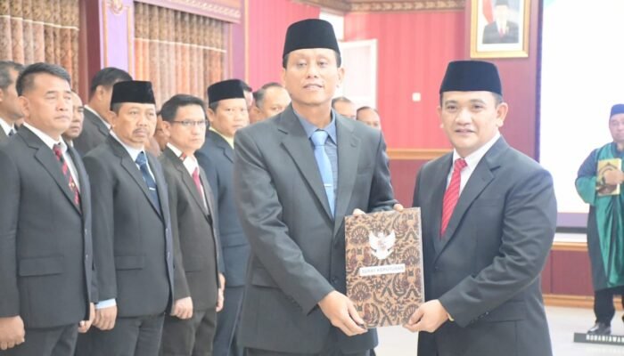 Aeron Randi, Jabatan Plt Sekda Majalengka, Gantikan Eman Suherman