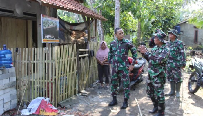 Dansatgas TMMD ke 121 Letkol Inf Raden Henra Sukmadjidibrata, S. IP Meninjau Kegiatan Pembangunan Mesjid Al Gandara