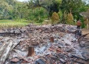 Di Cisompet Terjadi Kebakaran Hanguskan Dua Rumah Panggung