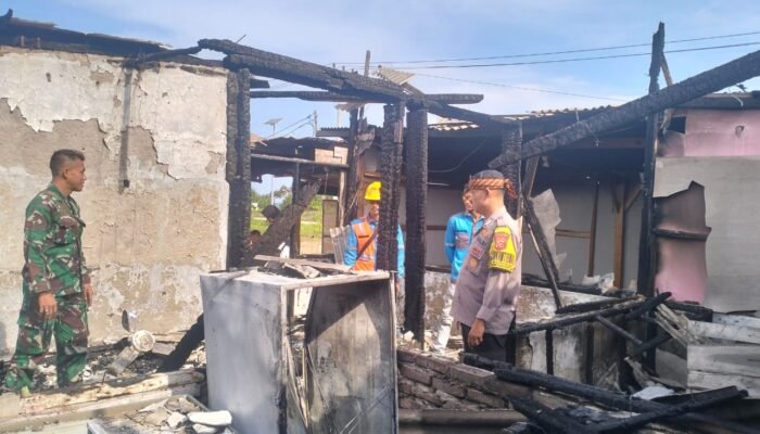Kebakaran Cafe Di Sayang Heulang Di Cek Polsek Pameungpeuk Ke TKP