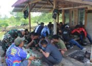 Kadus Jamu Makan Siang Bersama,” Ini Kata Anggota Satgas TMMD Ke-121 Kodim 0612/Tasikmalaya