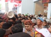 Kapolres Garut Bubarkan Massa Aksi Unjuk Rasa Terkait Revisi Undang-undang Pikkada
