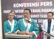 Keadaan Puasa Dua Pasang Bacalon Jalani Pemeriksaan Kesehatan