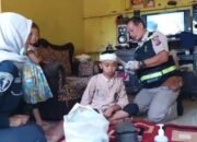 Sidokkes Polres Garut Laksanakan Penanganan Korban Gempa, Hendra (9) Korban Tertimpa Reruntuhan Bangunan