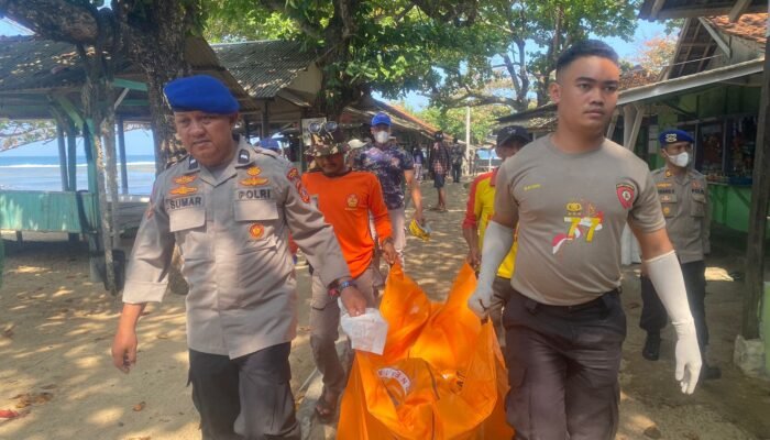 Ditemukan Sesosok Mayat Laki-laki Di Sebuah Warung Kosong