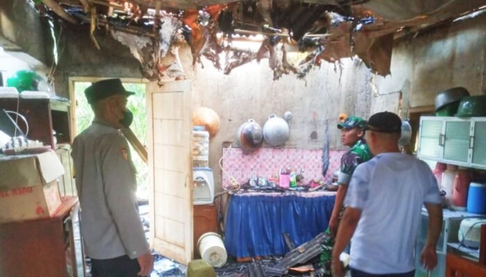 Kebakaran Rumah Di Kampung Nangngewer Garut Di Cek Oleh Polsek Malangbong Polres Garut
