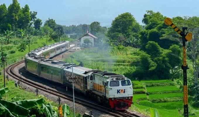 PT KAI Daop 2 Luncurkan Kereta Eksekutif Dan Ekonomi Untuk Jurusan Lodaya Bandung-Solo