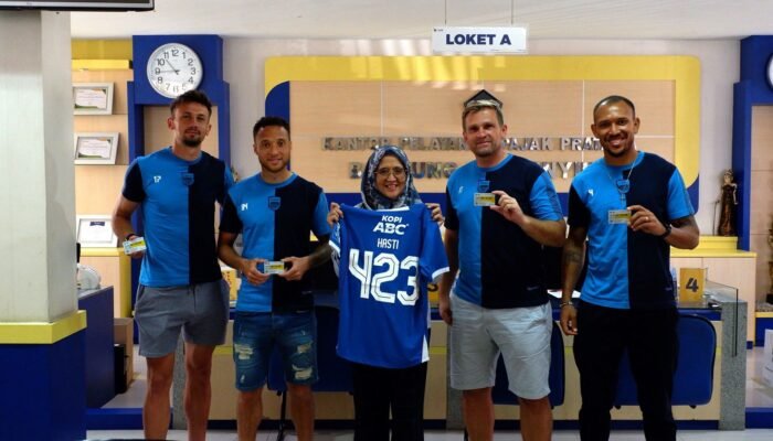 Punggawa Asing Persib Aktivasi EFIN di KPP Cibeunying
