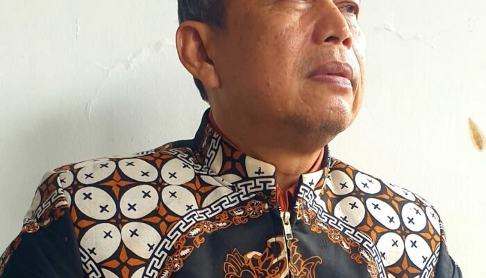 Kandidat Banyak Memberi Janji. Semua Akan Ditata Dan Dikaji. Kota Cirebon Akan Dikelola Lebih Baik Lagi. Apakah Mereka Telah Teruji? Kita Lihat Nanti.