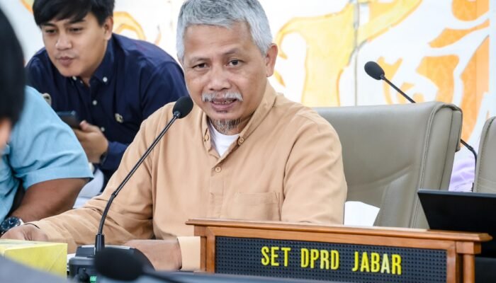 Sekretariat DPRD Jawa Barat dan DPRD Provinsi Kalimantan Tengah Bahas Soal Peningkatan Tugas Dan Fungsi Dewan Serta Pembentukan AKD