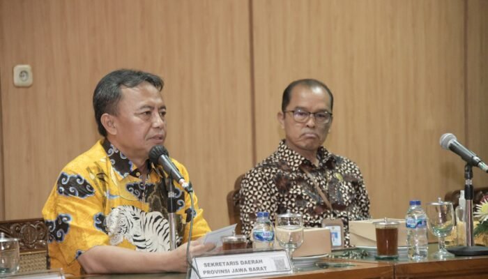 Sekda Jabar Dampingi Kunjungan Kerja Mensos RI di RSAU dr. M. Salamun Bandung