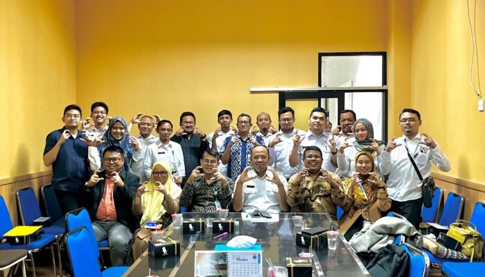 Si ‘Kasev’ Berprestasi Untuk Tingkatkan Layanan Surat Keterangan Penelitian Dan PKL Disosialisasikan Oleh Bakesbangpol Kota Cimahi