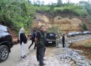 Warga Diingatkan Barnas Adjidin, Waspada Bencana Tinjau Pembangunan Jalan Alternatif Peundeuy-Cibalong