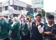 Ribuan Santri Tumpah Ruah di Stadion Wiradadaha Tasikmalaya