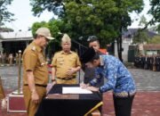 Barnas Adjidin Lantik 10 PNS Baru Dari PKN STAN Untuk Perkuat SDM Keuangan