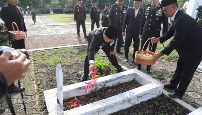Pemkab Garut Gelar Upacara Peringatan Hari Pahlawan 2024
