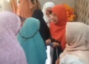 Terkait Video Viral Bagikan Uang, Ternyata Calon Bupati Pandeglang Sedang Memberikan Santunan kepada Anak Yatim dan Dhuafa