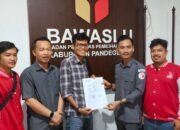 Dinilai Tak Netral, Empat Sekdes dan Satu Pendamping Desa di Cikedal Dilaporkan ke Bawaslu Pandeglang