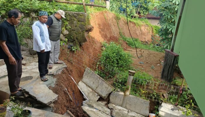 Bencana Banjir dan Longsor Melanda Cianjur Selatan, Ribuan Warga Butuhkan Bantuan