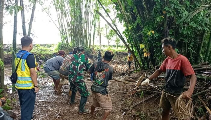 Koramil 1206 Pagerageung Bersama Rakyat Gotongroyong Bersama Bersihkan Sungai