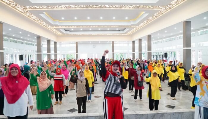 Pemkab Garut Gelar Senam Bersama Sebagai Kampanye 16 Hari Anti Kekerasan Terhadap Perempuan