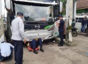 Petugas Gabungan Menggelar Ramp Check Kelayakan Kendaraan Umum Jelang Nataru
