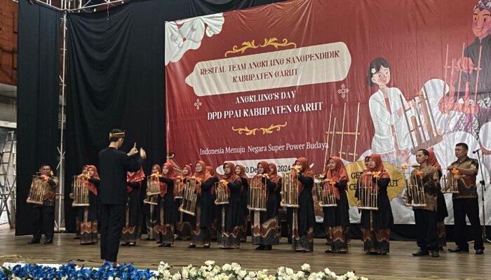 Resital Team Angklung Sang Pendidik Diapresiasi Pemkab Garut