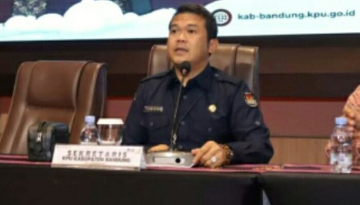 KPU Kabupaten Bandung Gelar Rapat Pleno Penghitungan Suara 3 Desember