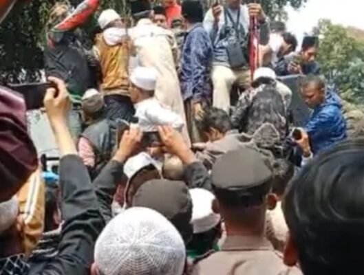 Hakim PN Garut Putuskan Vonis Bebas Terdakwa Ustad Harun Yang Telah Alami Mendekan di Jeruji Besi.