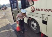 Sat Lantas Polres Garut Laksanakan Ramp Check Angkutan Umum di Terminal Guntur