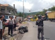 Tak Menguasai Jalan Menikung, Mobil Ambulan Pembawa Orang Sakit Tabrak Motor di Tasikmalaya, ” Ini Kronologisnya