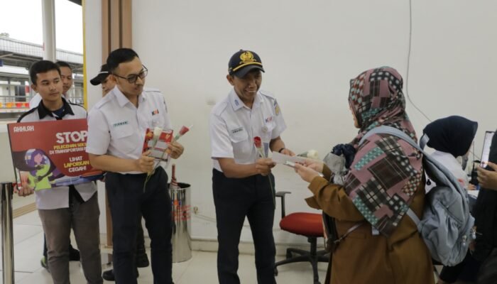 KAI Daop 2 Bandung Sosialisasikan Anti Pelecehan Seksual di Lingkungan Kereta Api : Pelaku Akan Diblacklist Naik Kereta Api