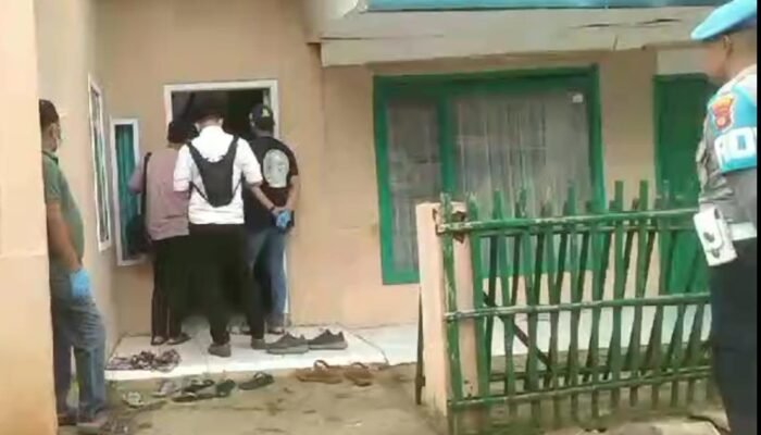 Densus 88 Amankan Pelaku Teroris Di Kecamatan Ciawi Kabupaten Tasikmalaya
