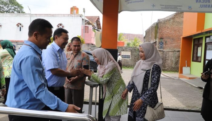 Barnas Tegaskan Pastikan Pelayanan Kesehatan Gratis Berjalan Lancar