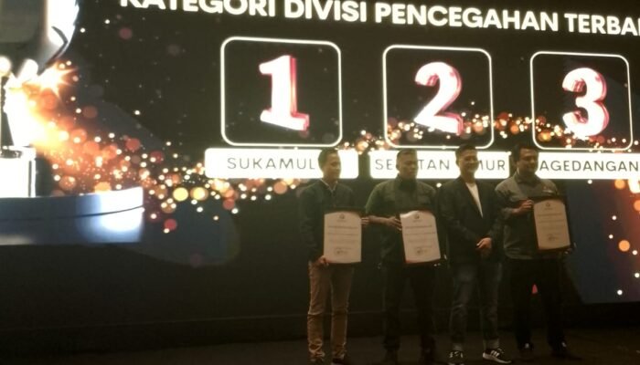Panwaslu Sepatan Timur Dapat Penghargaan Kategori Divisi Pencegahan Terbaik Dari Bawaslu