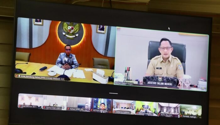 Matangkan Persiapan Pelantikan Kepala Daerah, Ketua DPRD Ikuti Rapat Bersama Mendagri