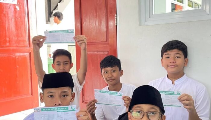 SMP Itqan Gelar Edukasi dan Simulasi Zakat Fitrah Bersama Itqan Peduli