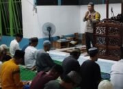 Bripka Angga Ramanda Sebagai Imam Shalat Tarawih di Masjid Jami’atul Ihsan