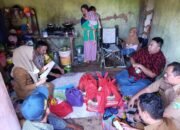Lagi-lagi Aksi Sosial Yudha Puja Turnawan Saat ini dengan Dinsos Kunjungi Warga Cimuncang, Serahkan Bantuan untuk Anak Disabilitas