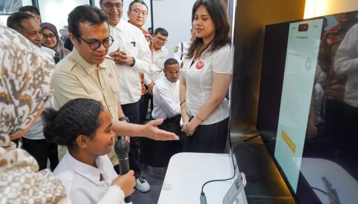 Indosat Ooredoo Hutchison Resmikan AI Experience Center di Jayapura, Dorong Transformasi Digital Indonesia Timur
