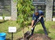 Bantu Masyarakat dan Hijaukan Lingkungan, KAI Daop 2 Bandung Perkuat Program TJSL