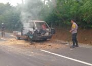 Akibat Kosleting Listrik, Mobil Jenis Cold TSS 120 Hangus Terbakar di Leuwigoong