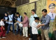 Berbagi Sesama Wartatasik, Salurkan 50 Paket Sembako Bagi Anak Yatim dan Piatu di Tasikmalaya