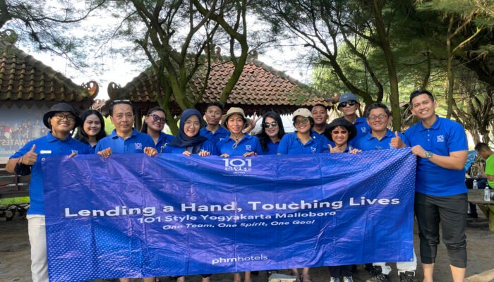 1O1 STYLE Yogyakarta Malioboro dan Fourkey Yogyakarta Gelar Pelepasan Tukik di Hari Bumi 2025