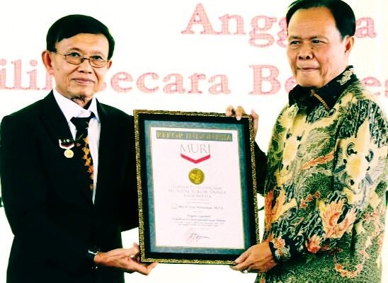 Yod Mintaraga Raih Rekor MURI: 8 Periode Berkesinambungan di DPRD