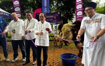 Semangat Berbagi: XLSMART dan Majelis Taklim Fasilitasi Kurban untuk Masyarakat di Berbagai Wilayah