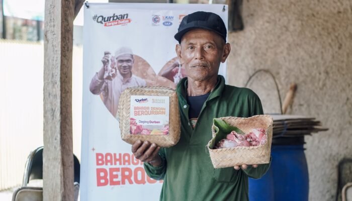 BMH Jabar Salurkan 108 Ekor Domba Qurban di Kampung Binan Cisema