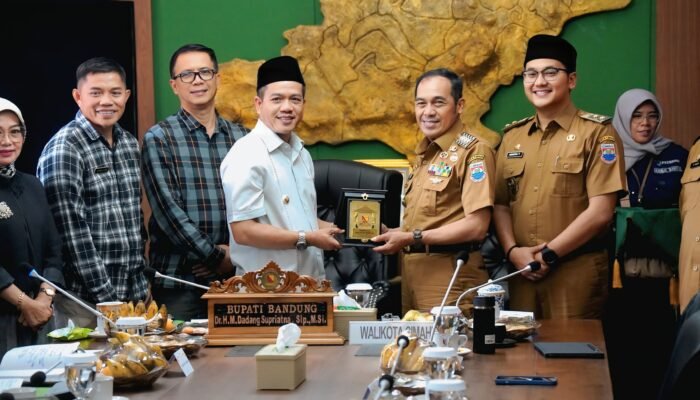 Bupati Bandung dan Walikota Cimahi Sepakat Perkuat Kerjasama, Bahas Masalah Penanganan Banjir dan Perbatasan