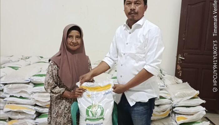 Rasa Bahagia Warga Desa Tegalwangi Kembali Memperoleh Bantuan Pangan Beras