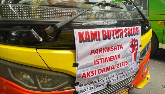 Telolet Menggema di Bandung: Aksi Massa Pariwisata Desak Gubernur Cabut Larangan Studi Tour